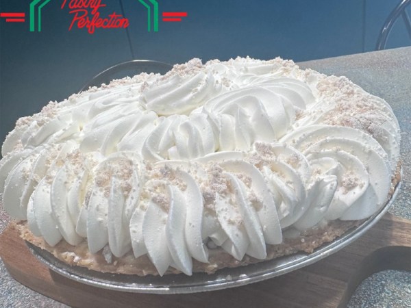 PEANUT BUTTER CREAM PIE (EA)